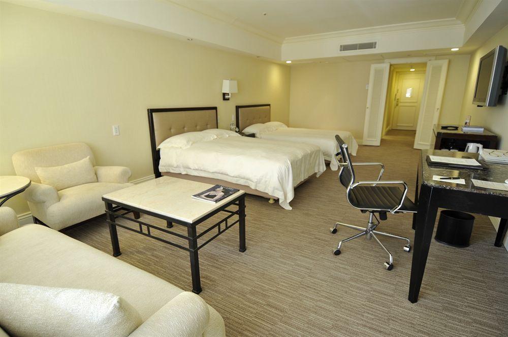 The Sherwood Tajpej Kültér fotó A room at the hotel