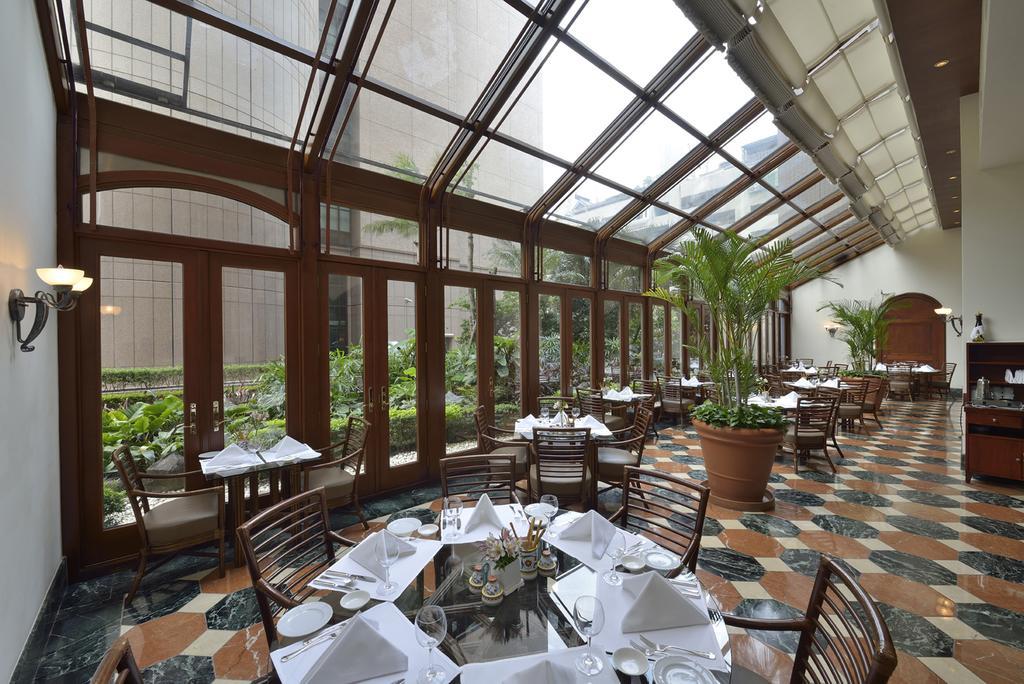 The Sherwood Tajpej Kültér fotó The restaurant