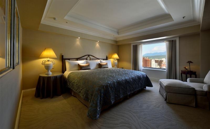 The Sherwood Tajpej Kültér fotó A bedroom at the hotel