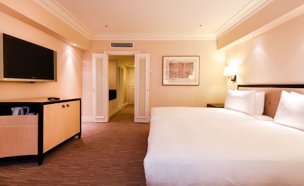 The Sherwood Tajpej Kültér fotó A room at the hotel