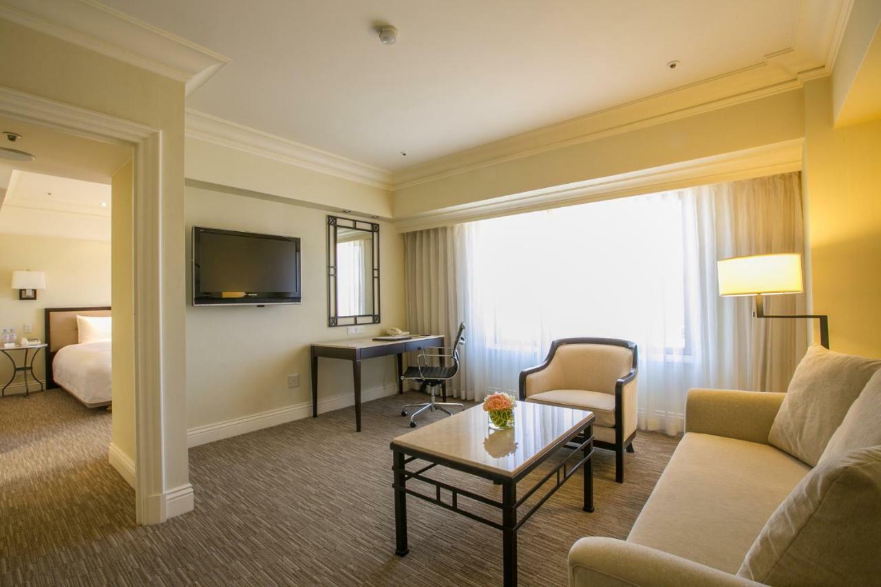 The Sherwood Tajpej Kültér fotó A suite at the hotel